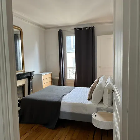 120 M2 Vue Sur Tour Eiffel * Paris