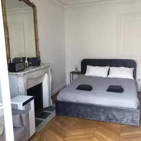 Appartement 120 M2 Vue Sur Tour Eiffel Paris